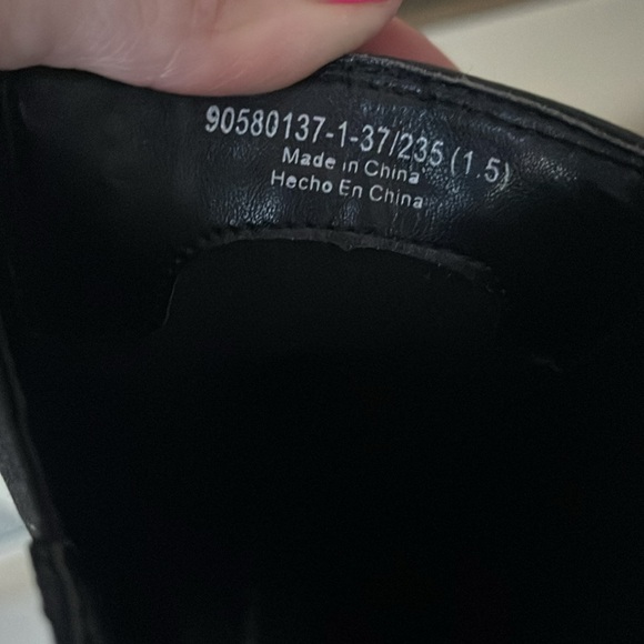 CHARLES & KEITH Leather Black Boots - Picture 8 of 11